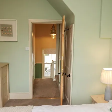 West End House *